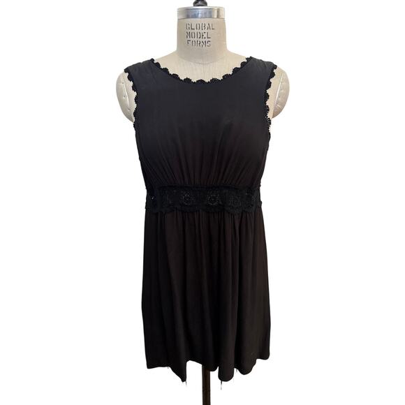 Stone Cold Fox Little Black Mini Dress with Crochet Waist Size 2 fits like a 4-6 - Picture 1 of 8